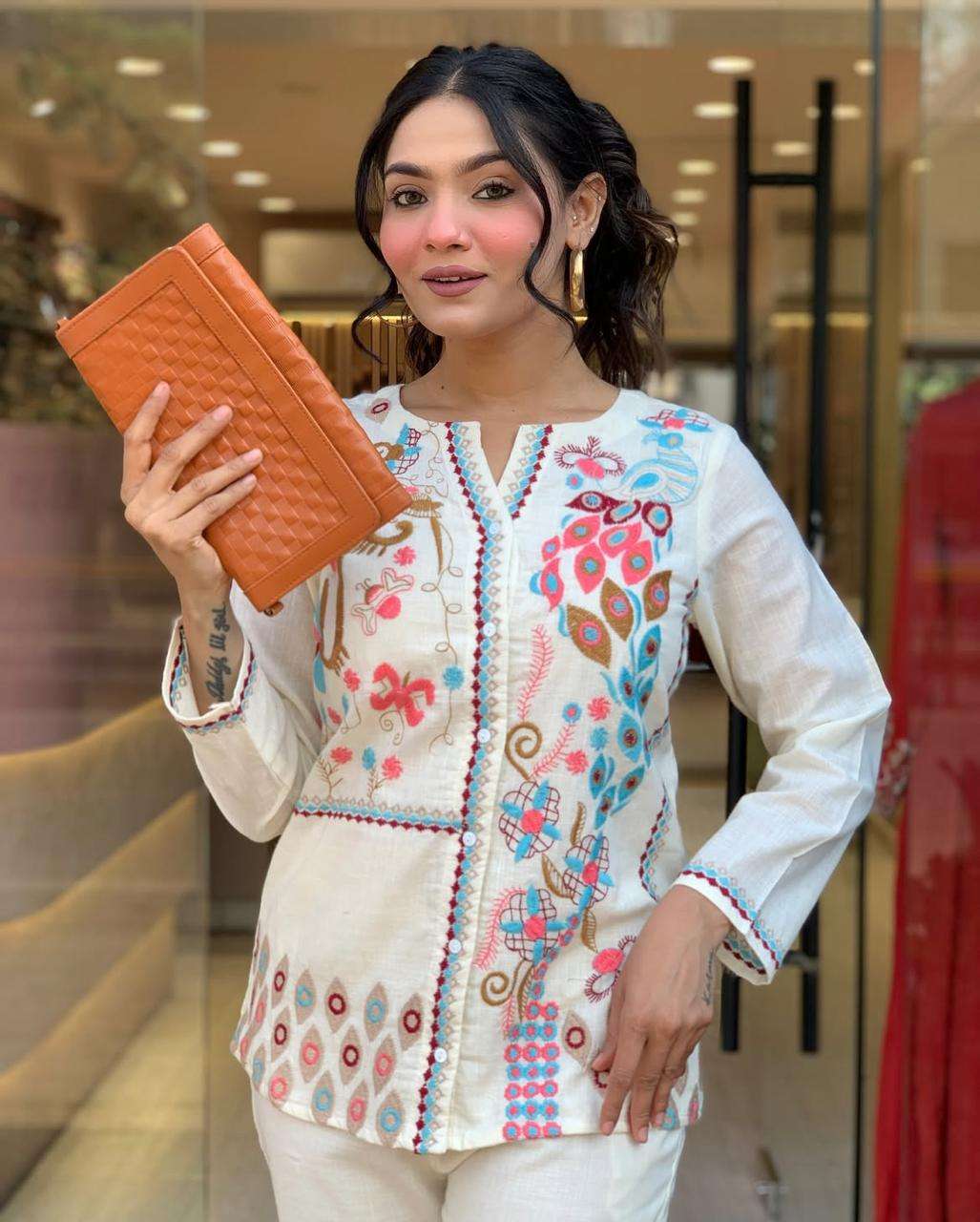 Women's Cotton Embroidery Straight Kurti With Pant Set - Image 3