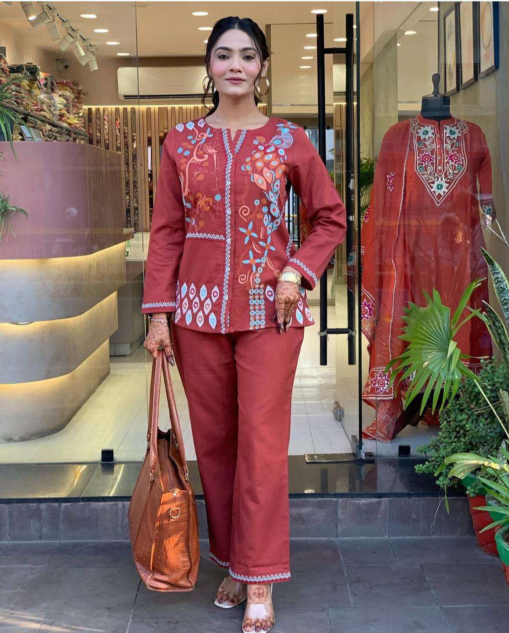 Women's Cotton Embroidery Straight Kurti With Pant Set - Image 2