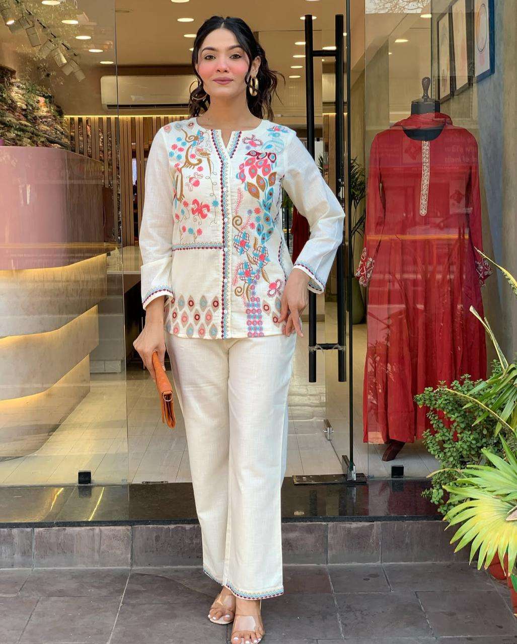 Women's Cotton Embroidery Straight Kurti With Pant Set - Image 4